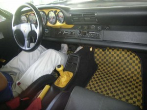 911 Speedster at auction in Japan -- Interior