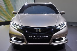 Honda Civic Tourer concept - Geneva Motor Show 2013