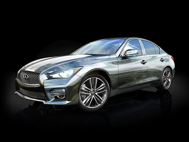 Thom Browne Infiniti Q50