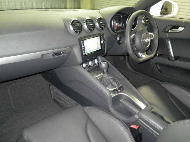 2012 Audi TT interior