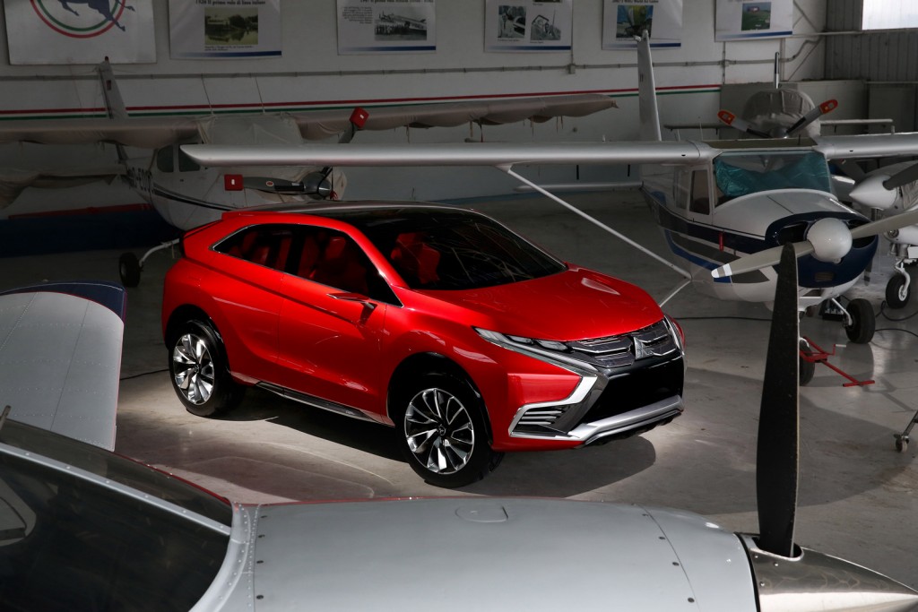 2015 Mitsubishi XR-PHEV II Concept preview