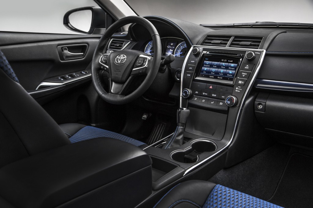 2016 Toyota Camry Special Edition interior