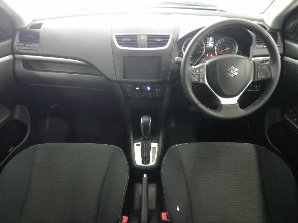 2014 Suzuki Swift RS interior