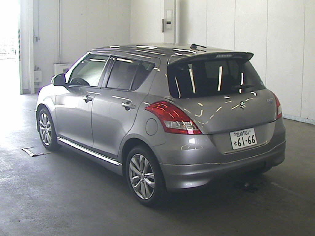 2014 Suzuki Swift RS rear