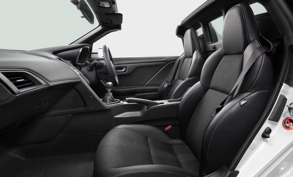 2015 Honda S660 interior