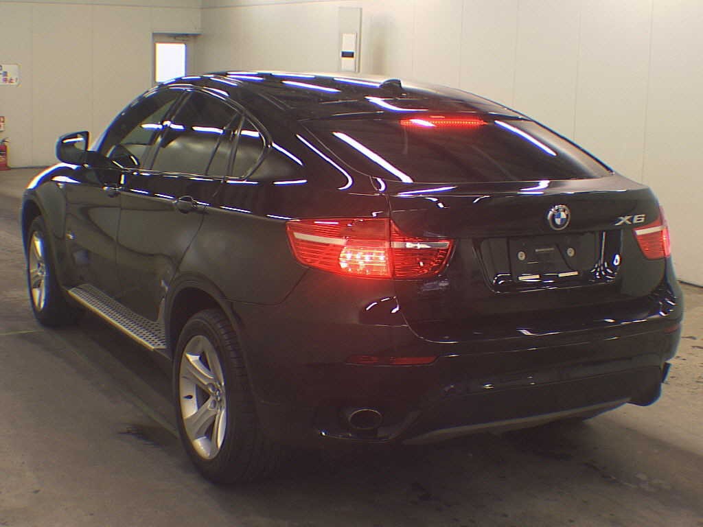 2010 BMW X6 rear