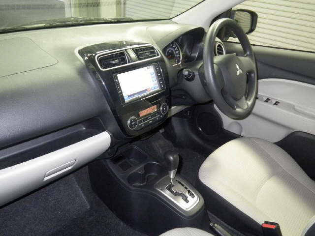 2012 Mitsubishi Mirage interior