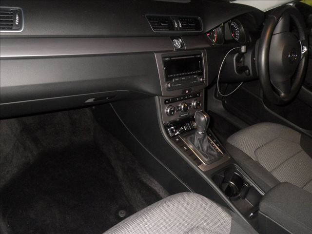 2014 Volkswagen Passat interior