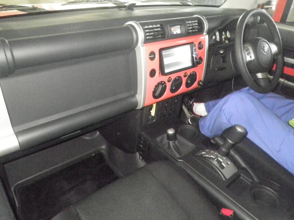 2013 Toyota FJ Cruiser interior