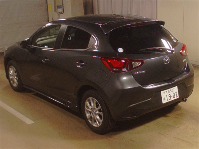 2014 Mazda Demio rear