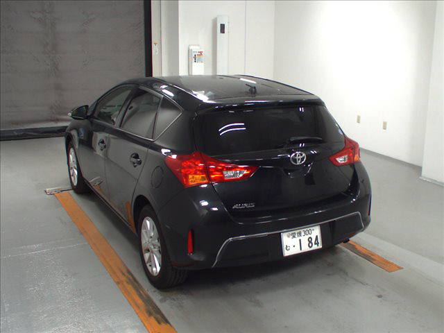 2014 Toyota Auris rear