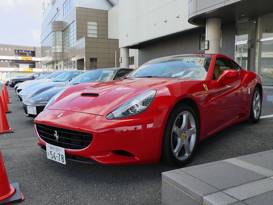 Ferrari California and other Ferraris at auction in Japan