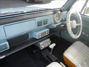 Nissan Pao at Japanese car auction -interior