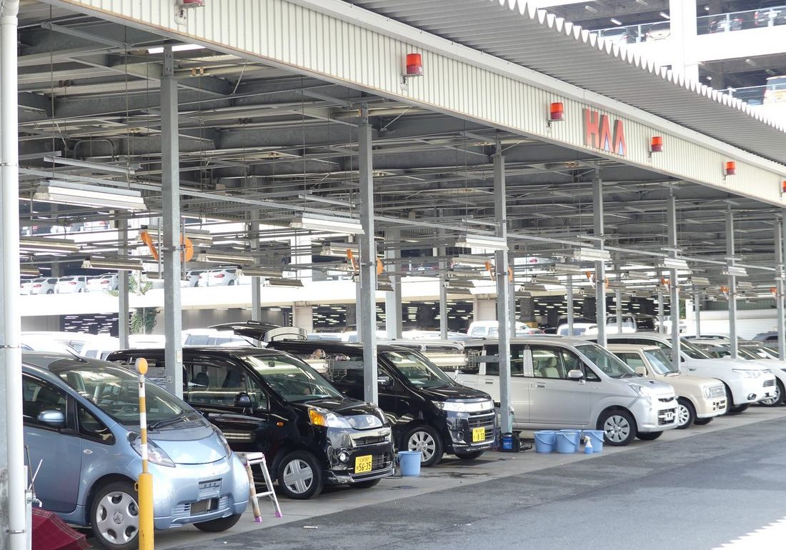 HAA Kobe Japanese car auction inspection area