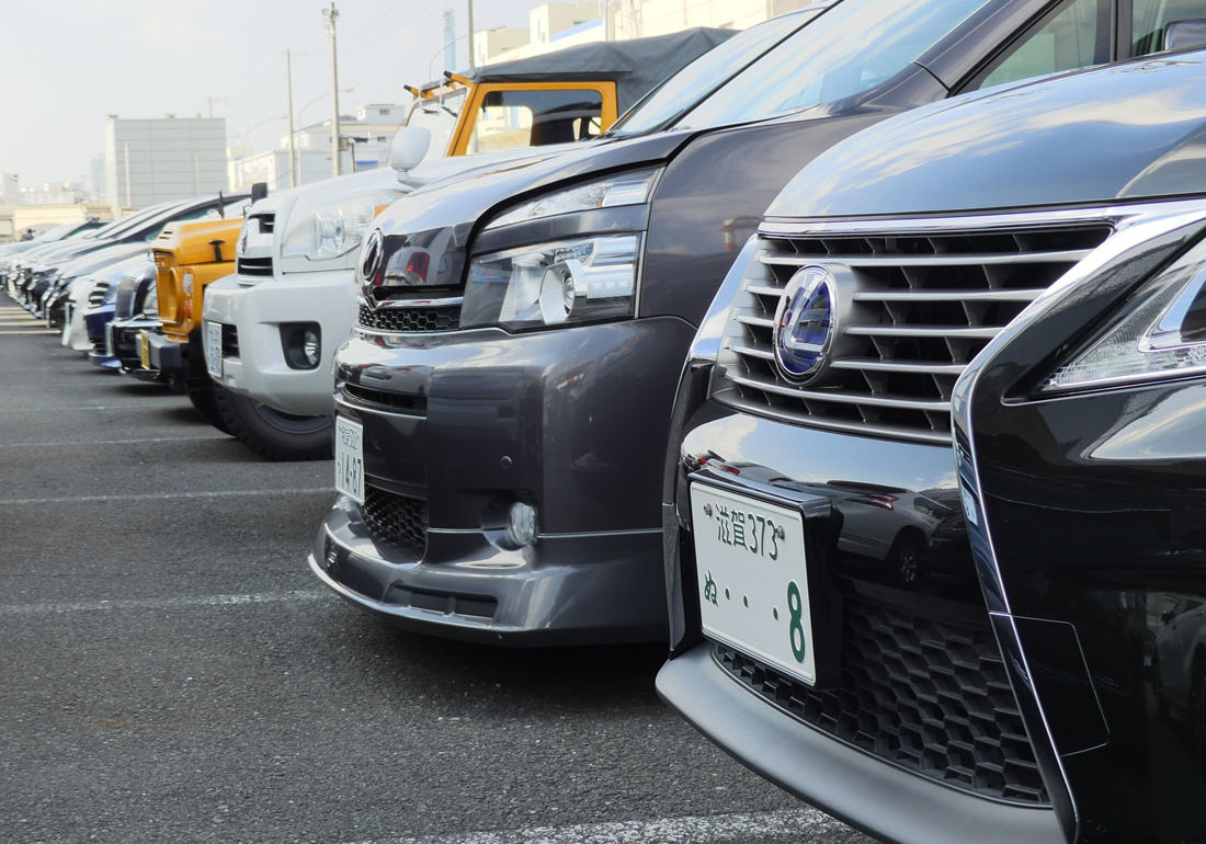 Lexus, Voxy and SUVs at Japanese car auction