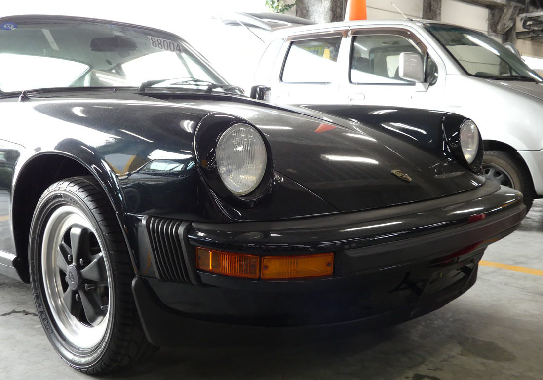 1980s Porsche 911 Carrera at auction in Japan